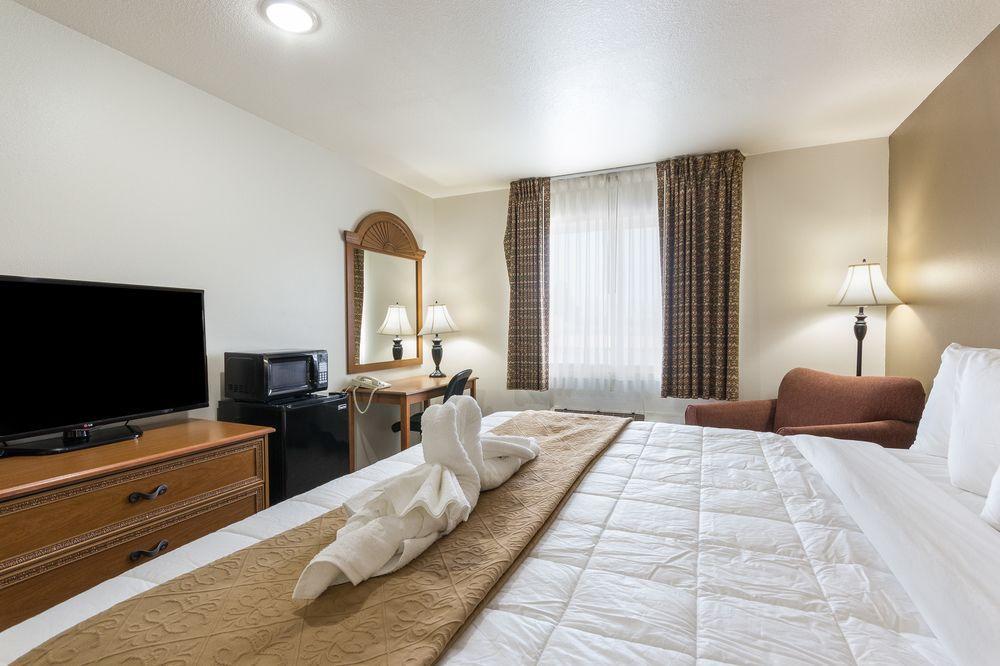 Econo Lodge Livingston Gateway To Yellowstone Exteriör bild