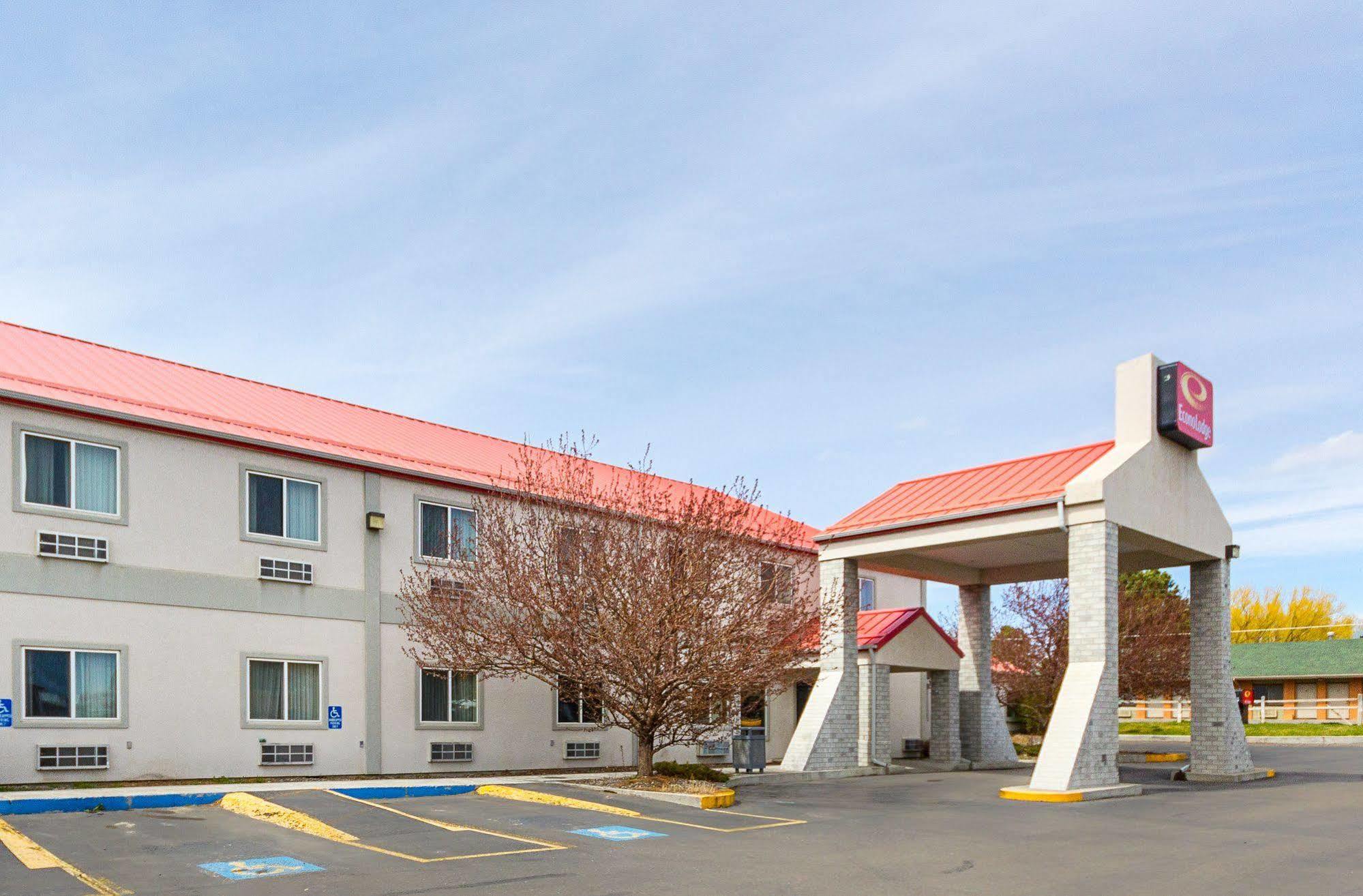 Econo Lodge Livingston Gateway To Yellowstone Exteriör bild
